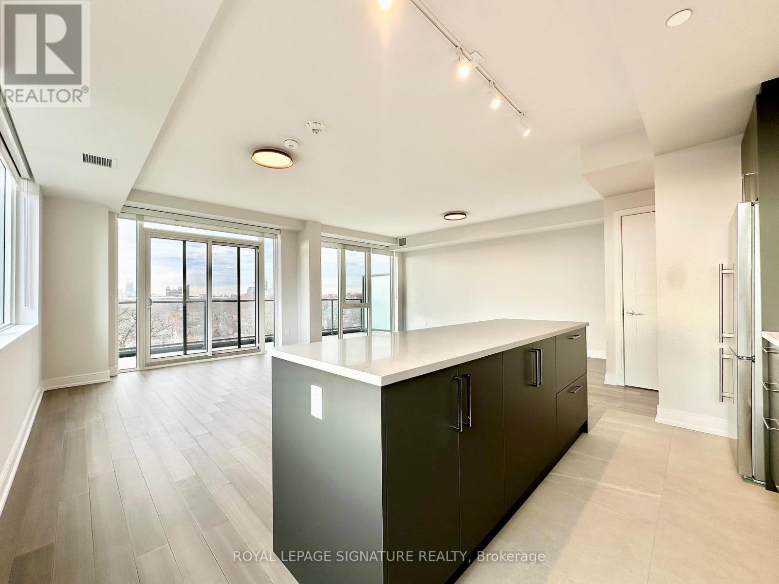 Apartment at 701 - 664 SPADINA AVENUE, Toronto (University)