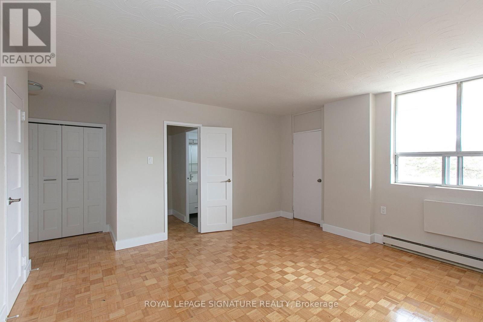 Apartment at 900 - 525 EGLINTON AVENUE E, Toronto (Mount Pleasant East)