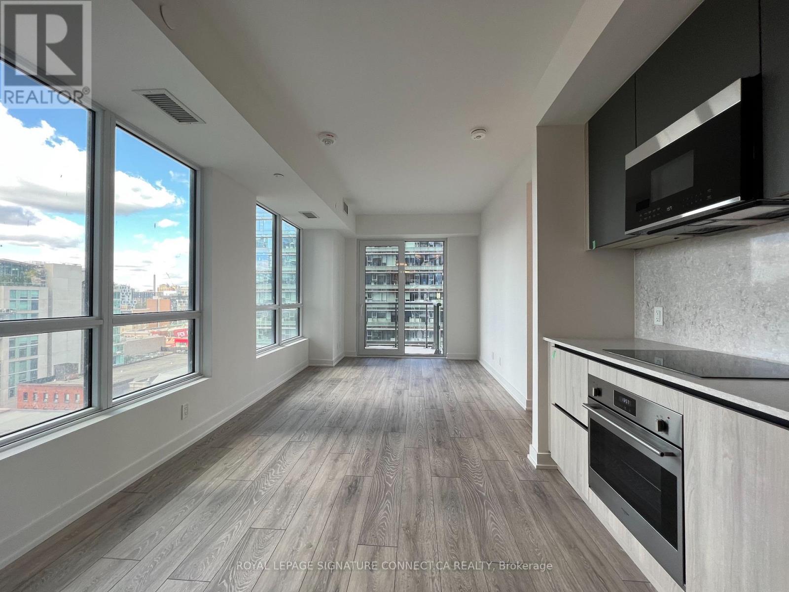 Apartment at 1202 - 108 PETER STREET, Toronto (Waterfront Communities)