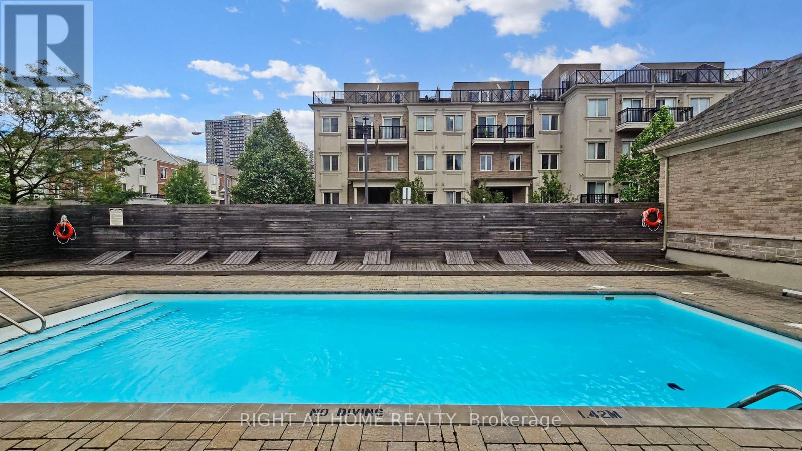 Townhouse at 258 - 19 CONEFLOWER CRESCENT, Toronto (Westminster-Branson)