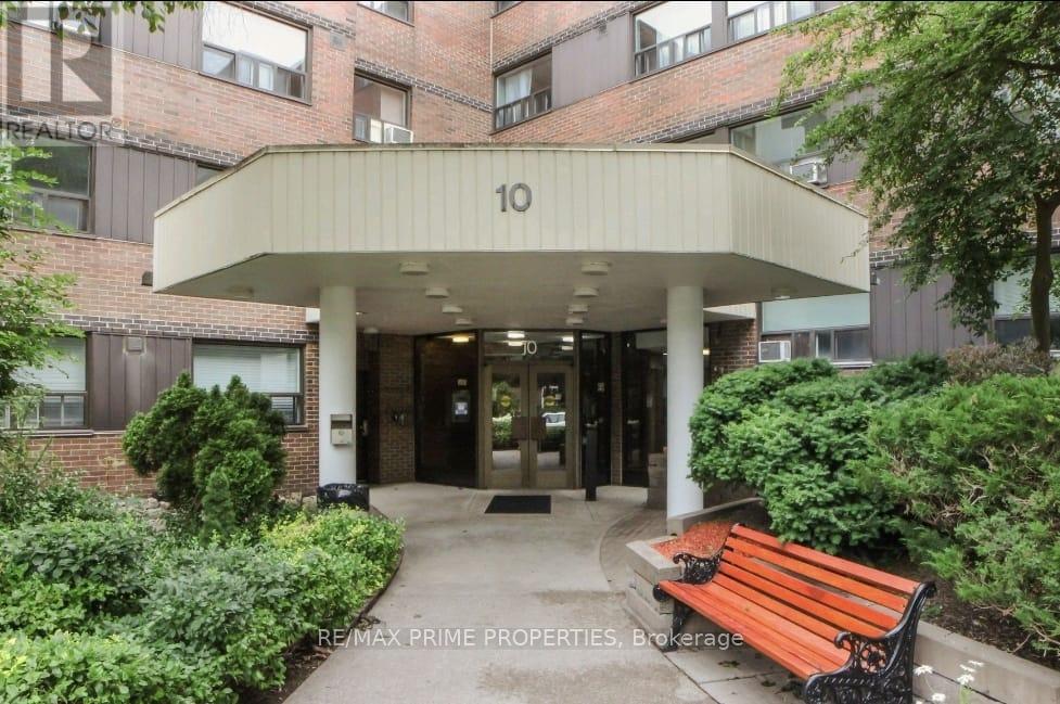 Apartment at #214 - 10 SUNRISE AVENUE, Toronto (Victoria Village)