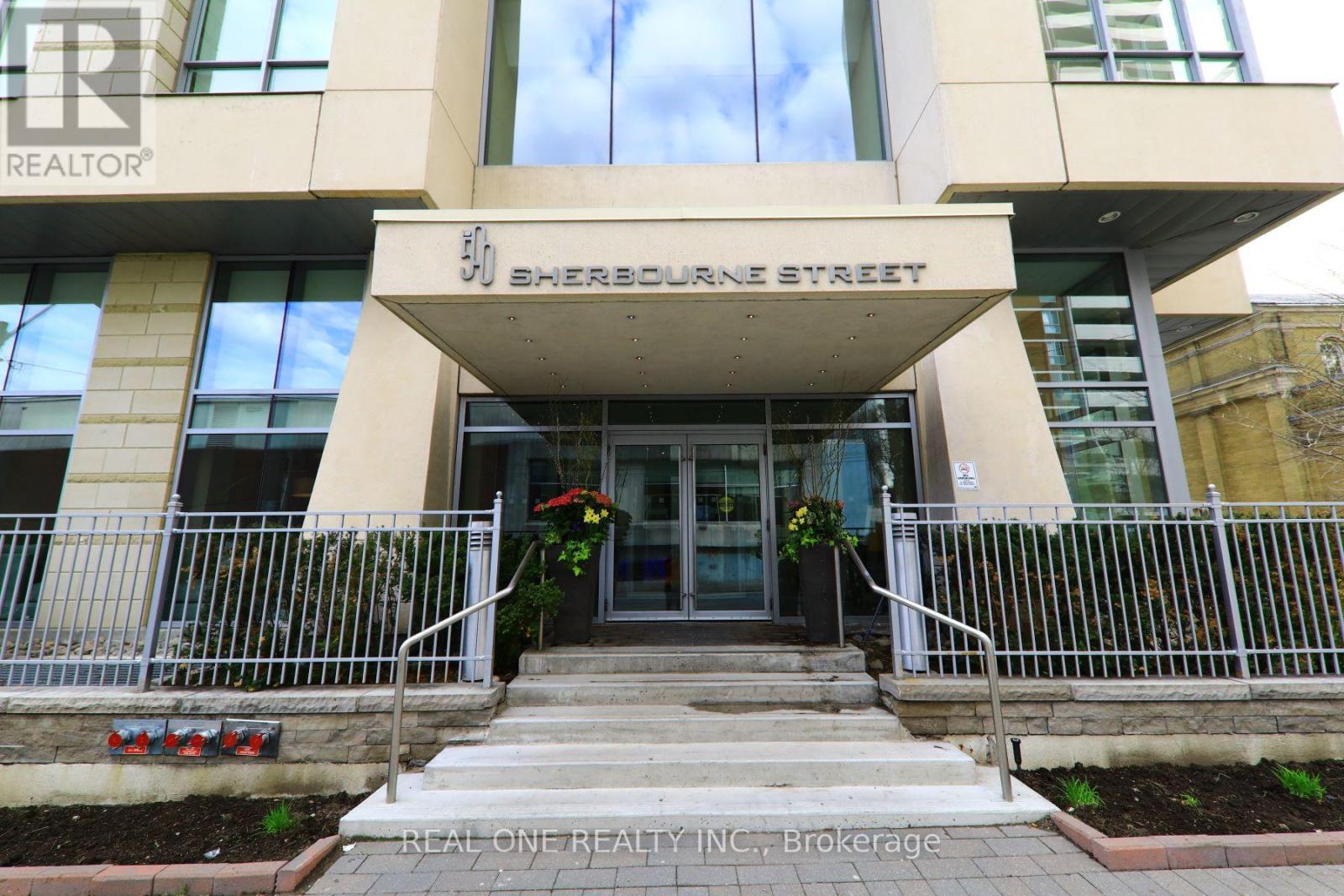 Apartment at 506 - 500 SHERBOURNE STREET, Toronto (North St. James Town)