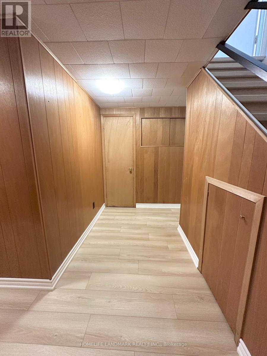 Detached at 9 TERRINGTON COURT, Toronto