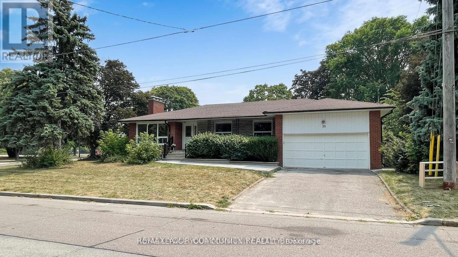 Detached at 39 SILVERVIEW DRIVE, Toronto (Newtonbrook East)