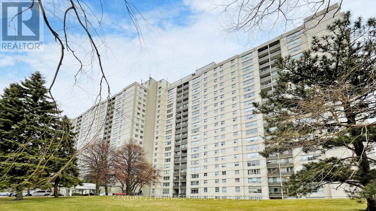 Apartment at 409 - 5 PARKWAY FOREST DRIVE, Toronto (Henry Farm)