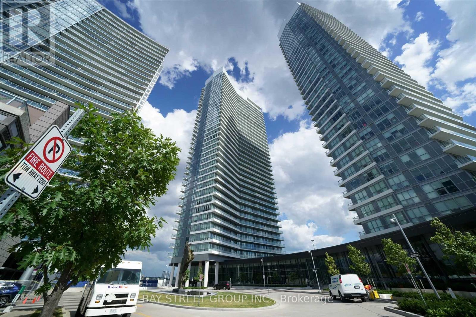 Apartment at SPH 10 - 117 MCMAHON DRIVE, Toronto (Bayview Village)