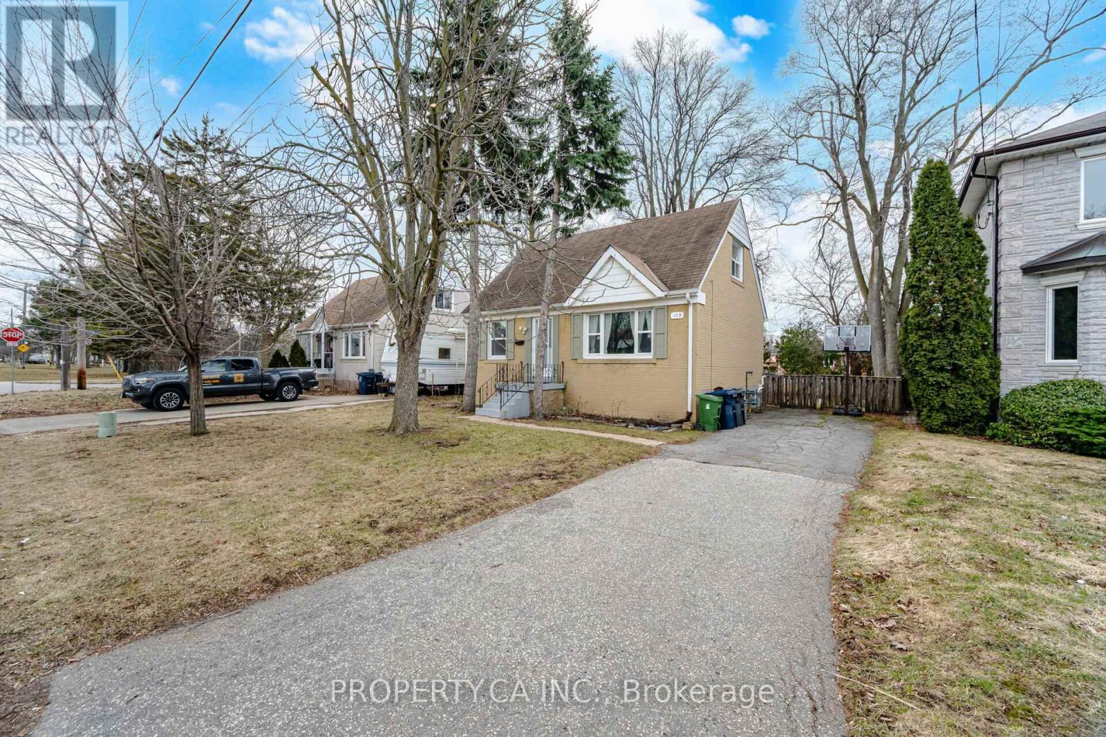 Detached at 109 PLEASANT AVENUE, Toronto (Newtonbrook West)