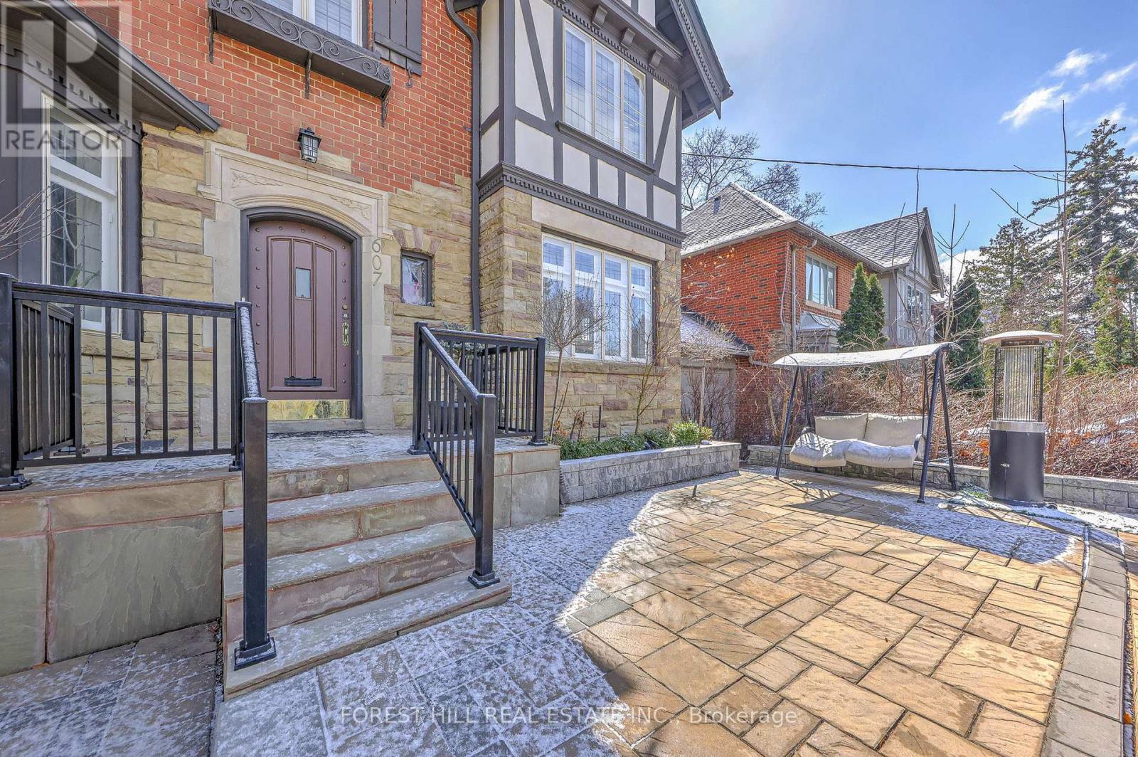 Detached at 607 SPADINA ROAD, Toronto