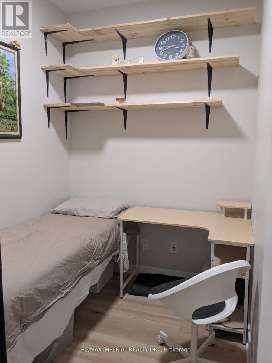 Apartment at 2006- BEDROOM 2 - 225 SACKVILLE STREET, Toronto (Regent Park)