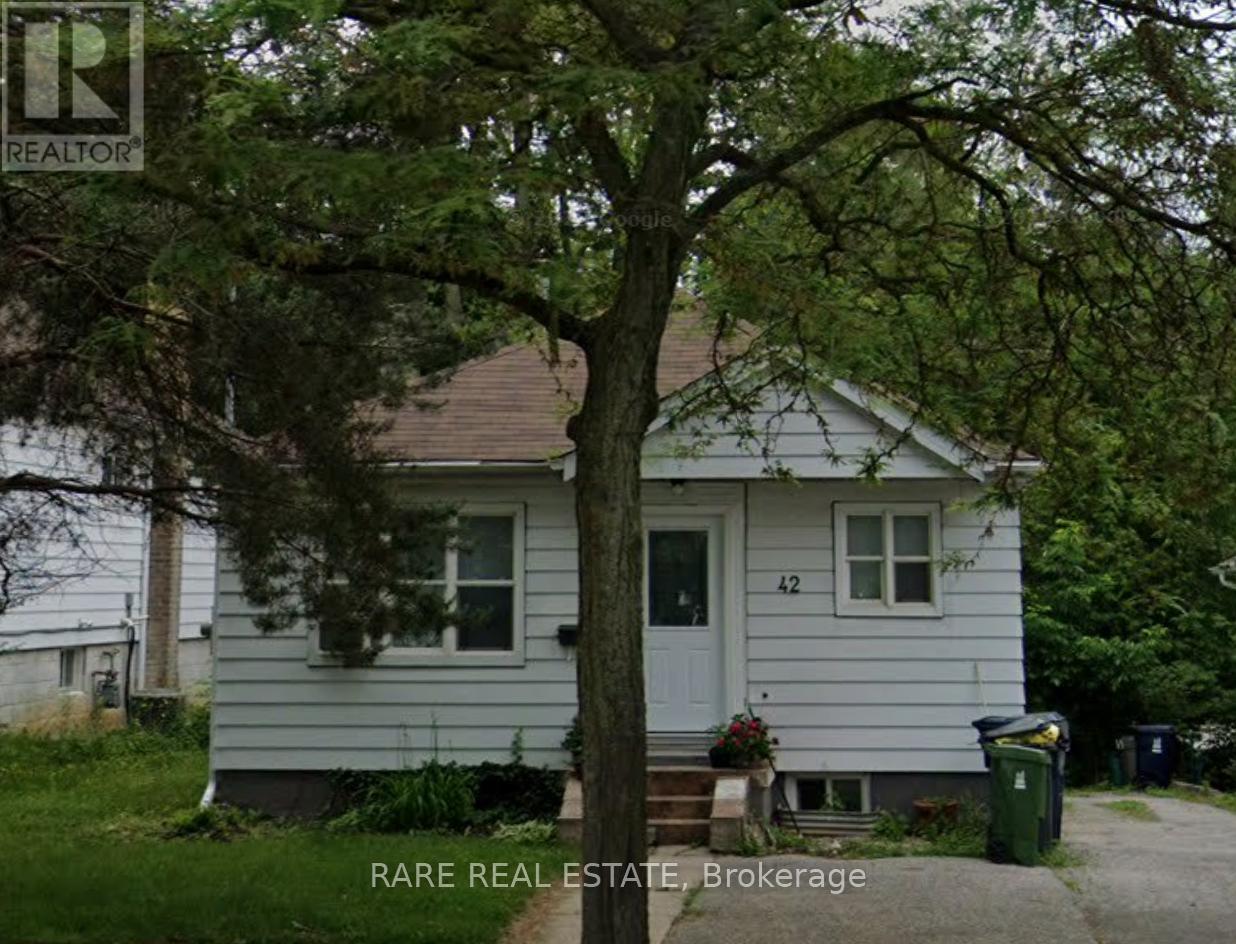 Detached at 42 SENLAC ROAD, Toronto (Lansing-Westgate)