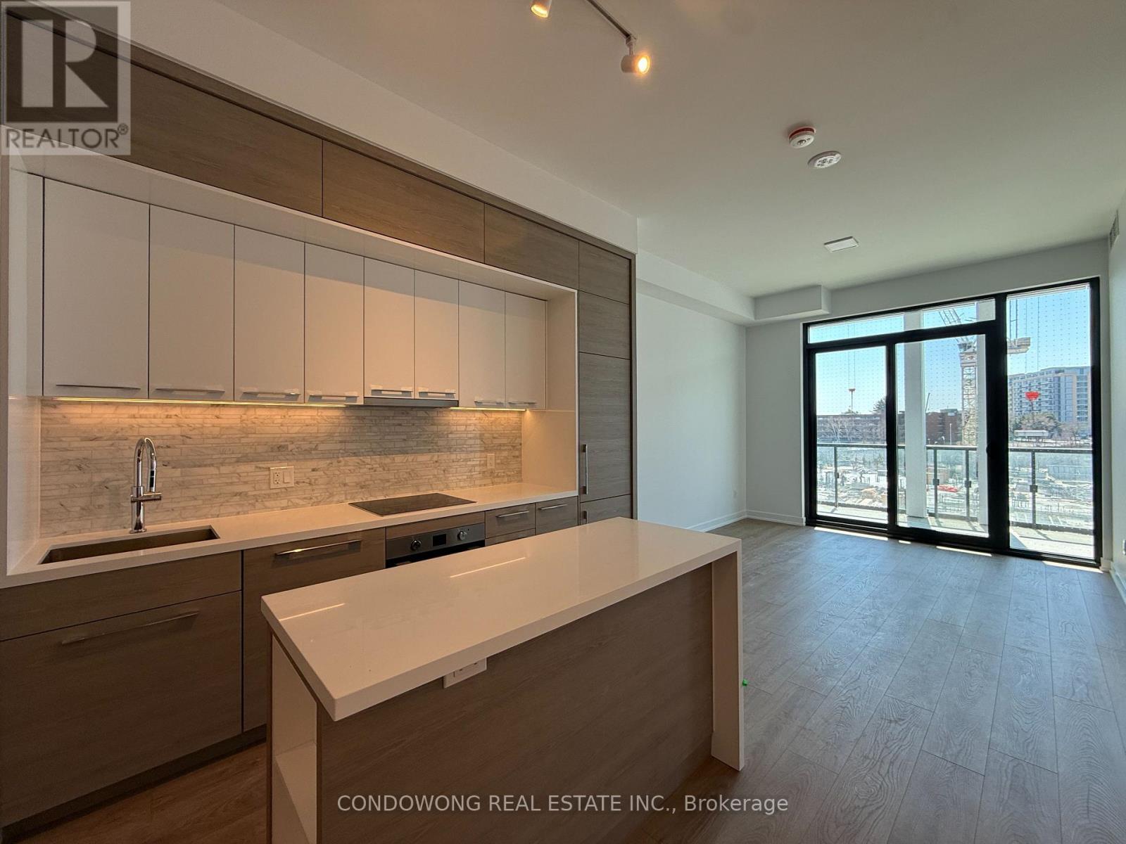 Apartment at 212 - 29 GREEN TRAIL COURT, Toronto (Bayview Village)