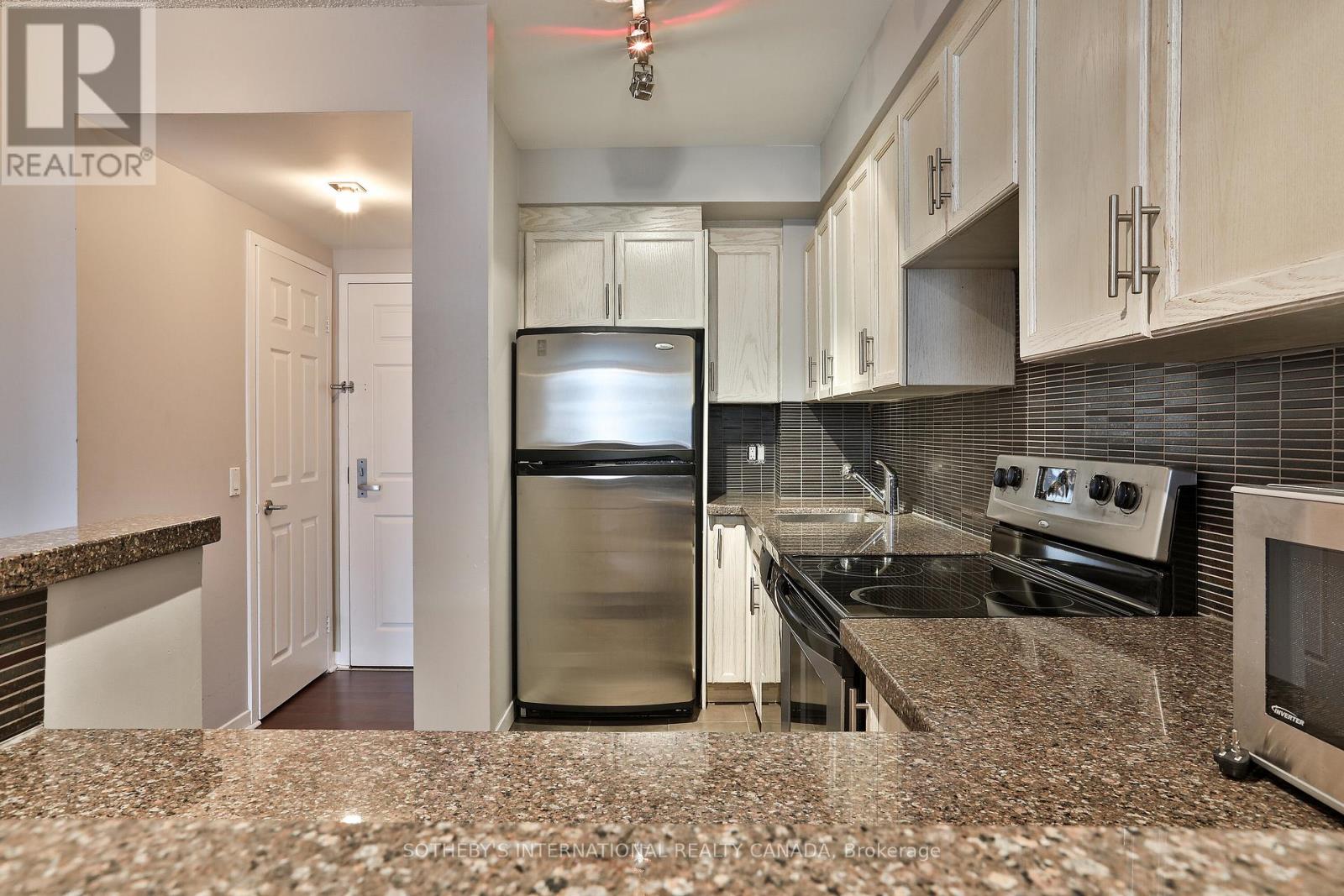 Apartment at 704 - 284 BLOOR STREET W, Toronto (Annex)