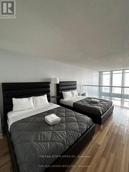Apartment at 2808 - 15 FORT YORK BOULEVARD, Toronto