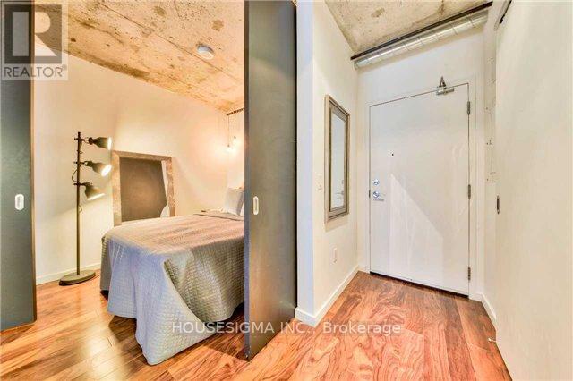 Apartment at 409 - 51 TROLLEY CRESCENT, Toronto (Moss Park)