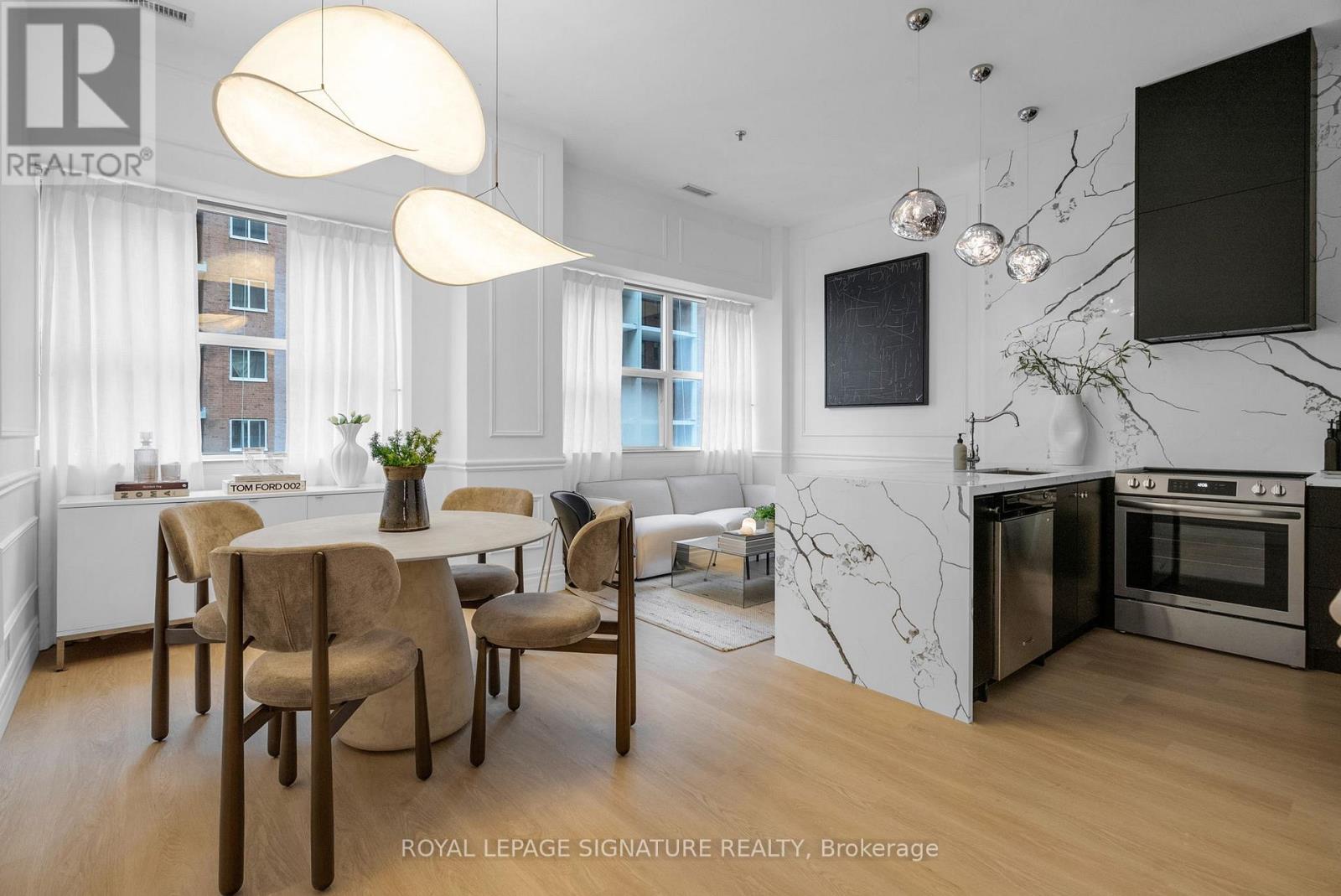 Apartment at 403 - 700 KING STREET, Toronto (Niagara)