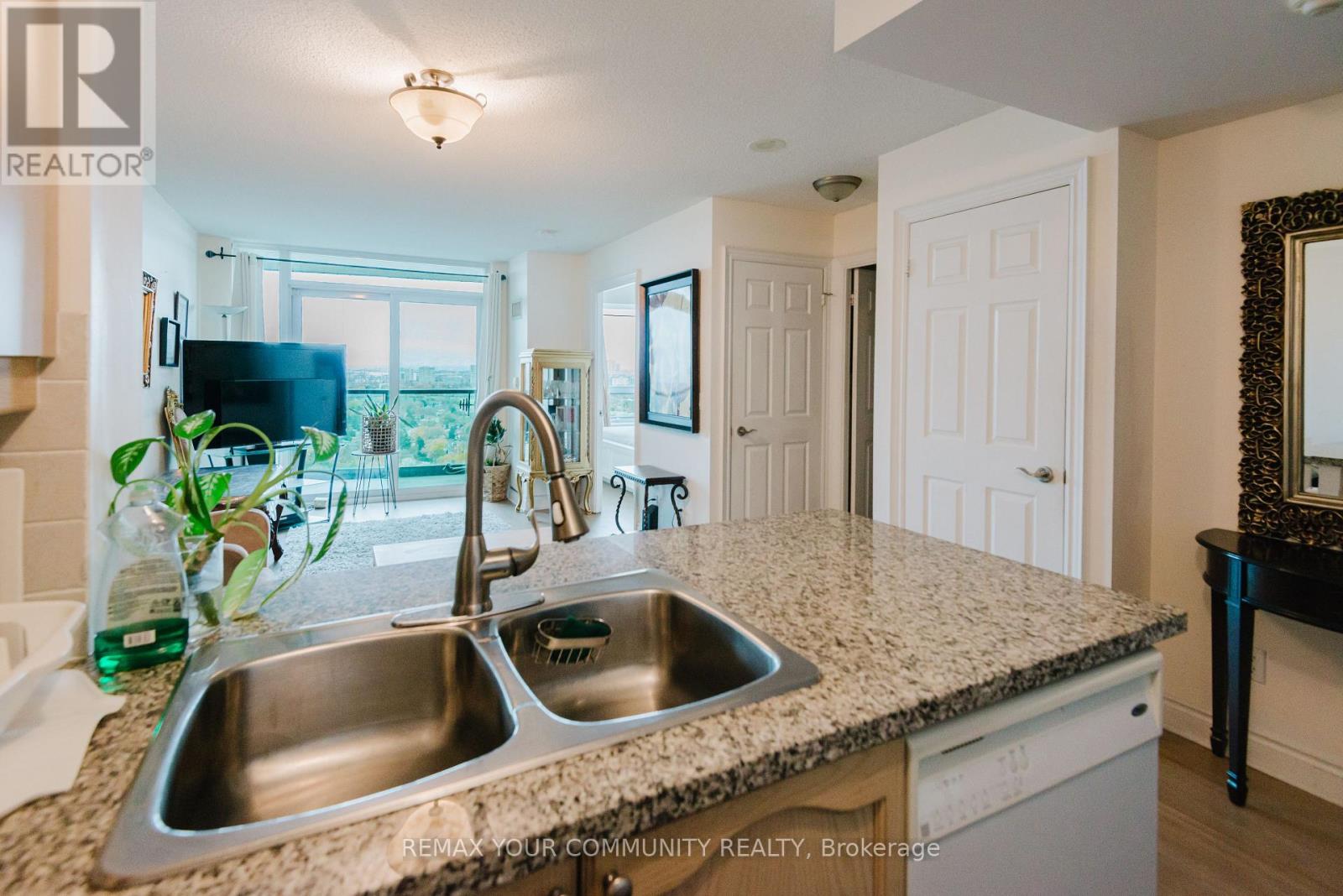 Apartment at 2510 - 15 GREENVIEW AVENUE, Toronto