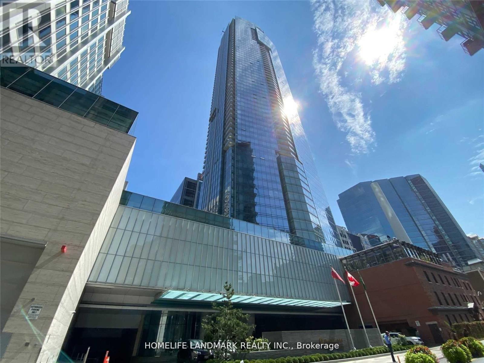 Apartment at 3801 - 180 UNIVERSITY AVENUE, Toronto (Waterfront Communities)