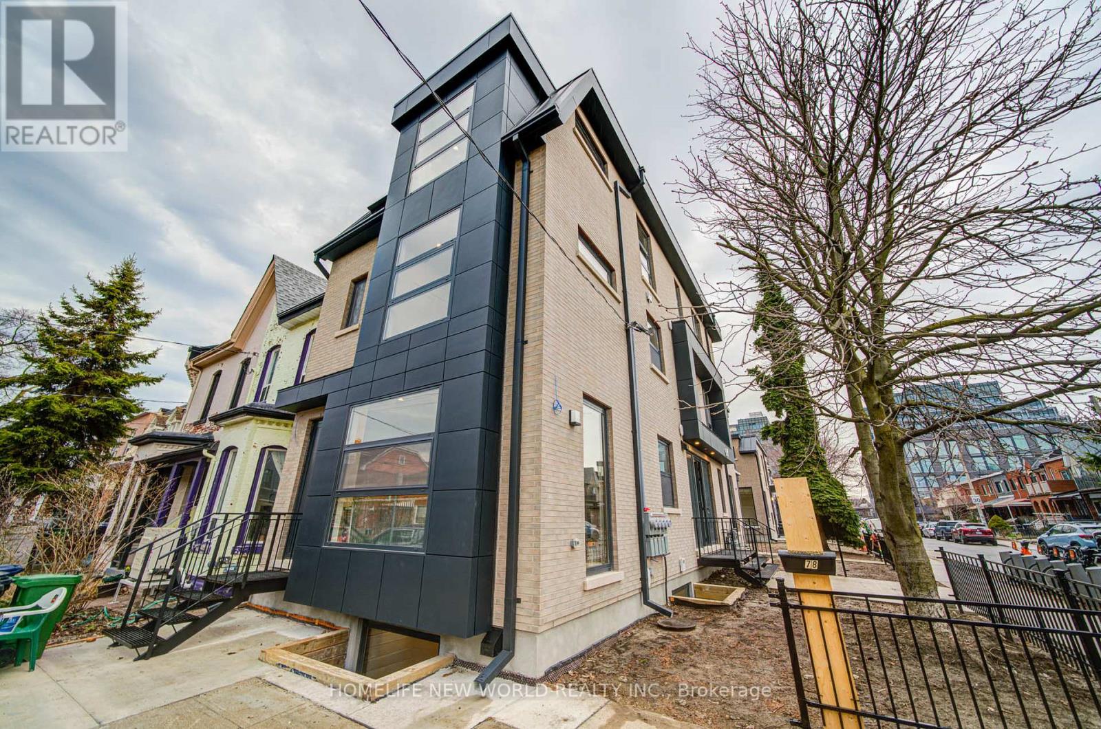 Multiplex at UNIT 1 (MAIN LEVEL) - 78 GLADSTONE AVENUE, Toronto (Little Portugal)