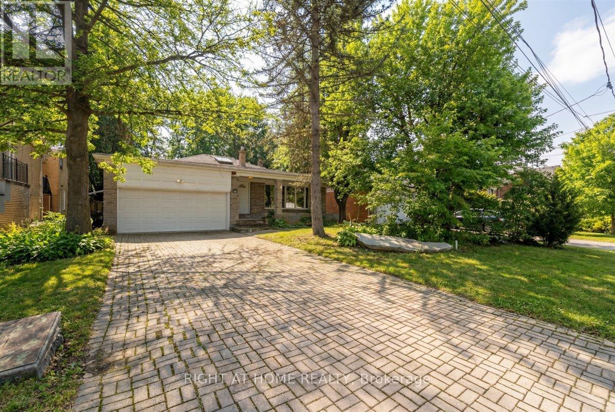 Detached at 23 CHRISTINE CRESCENT, Toronto (Willowdale West)