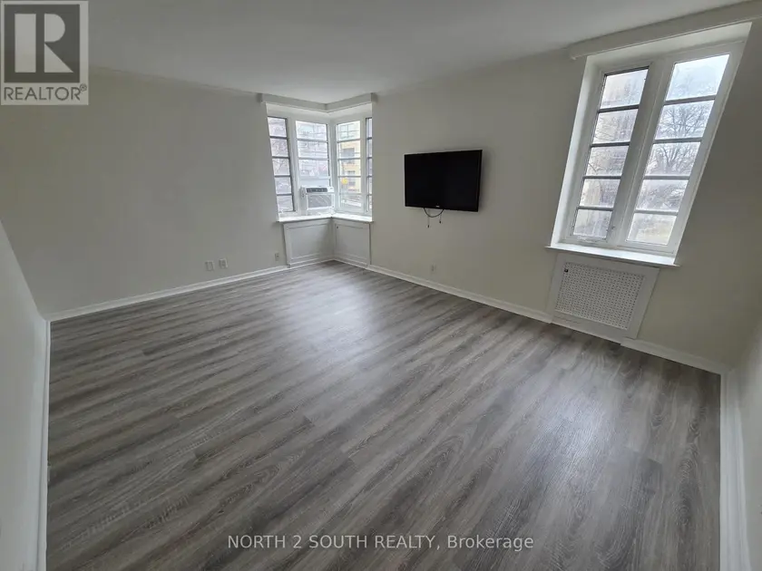 Apartment at 210 - 707 EGLINTON AVENUE W, Toronto (Forest Hill South)