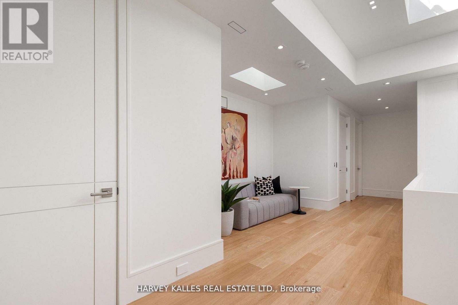 Detached at 370 GLENGROVE AVENUE W, Toronto