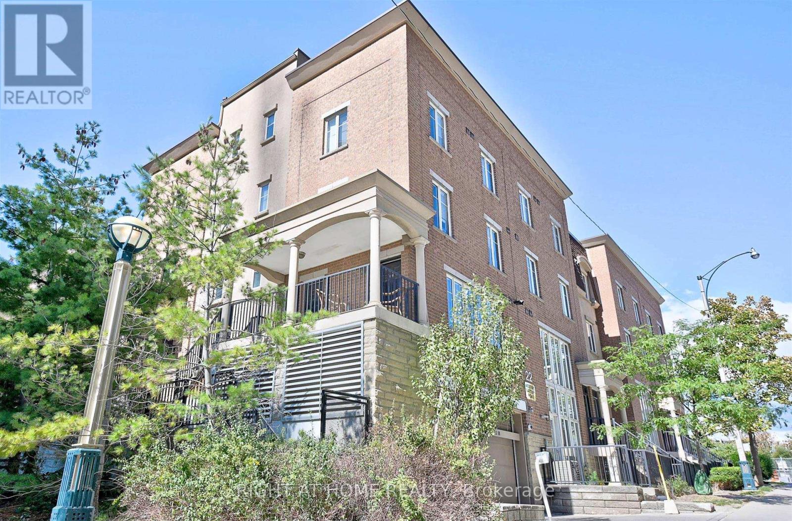 Townhouse at 109 - 22 WESTERN BATTERY ROAD, Toronto (Niagara)