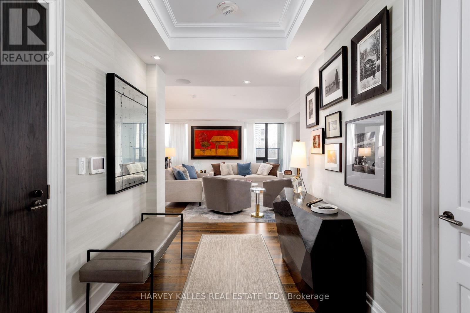 Apartment at 701 - 1 FOREST HILL ROAD, Toronto (Casa Loma)