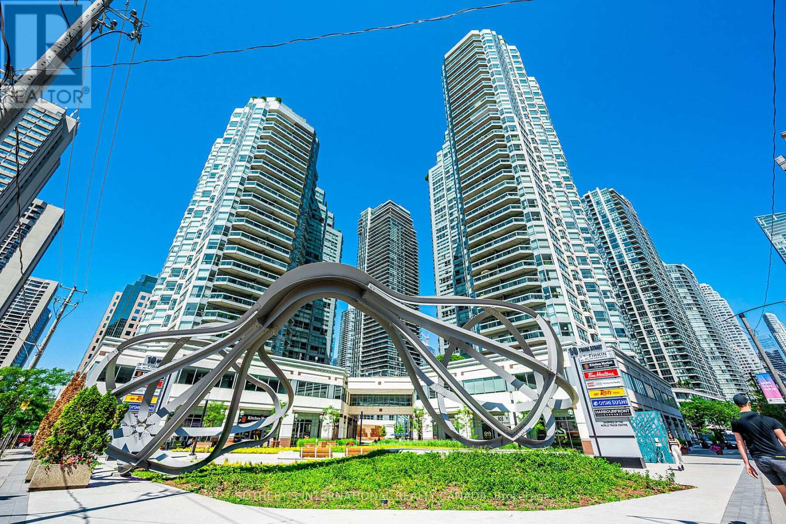 Apartment at 1012 - 10 YONGE STREET, Toronto (Waterfront Communities)