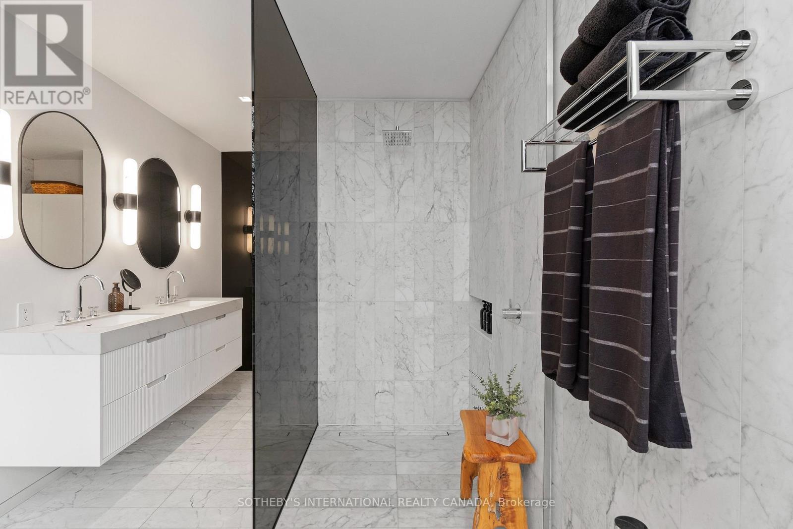 Detached at 95 RIVERVIEW DRIVE, Toronto