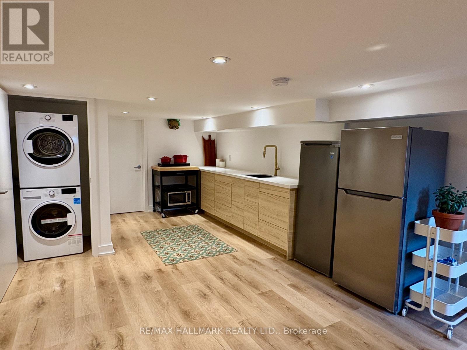 Townhouse at LOWER - 62 PALMERSTON AVENUE, Toronto (Trinity-Bellwoods)