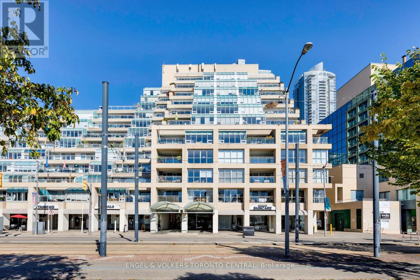 Apartment at 803E - 460 QUEENS QUAY WAY W, Toronto (Waterfront Communities)