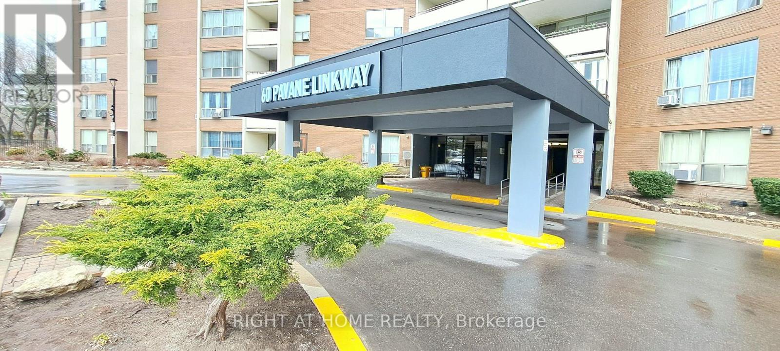 Apartment at 3 (R1-3) - 60 PAVANE LINKWAY, Toronto (Flemingdon Park)
