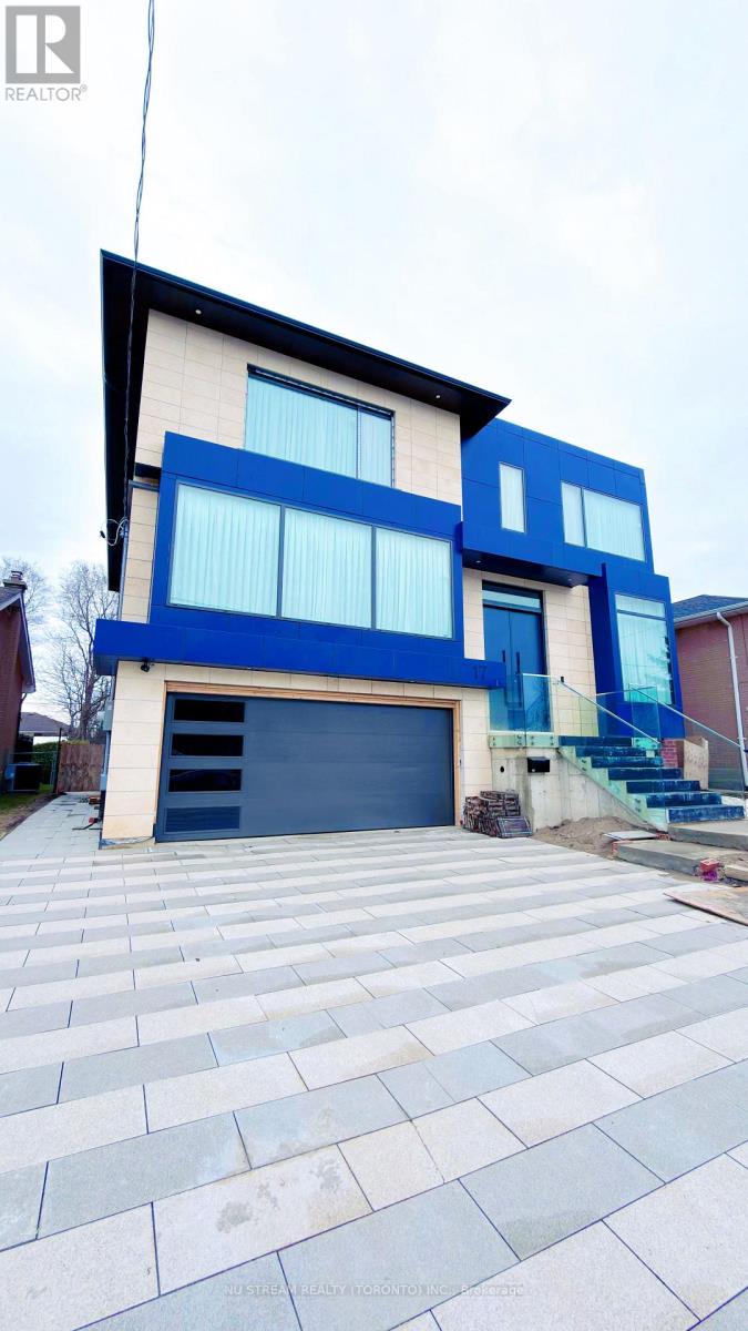 Detached at 17 CAVOTTI CRESCENT, Toronto (Bathurst Manor)