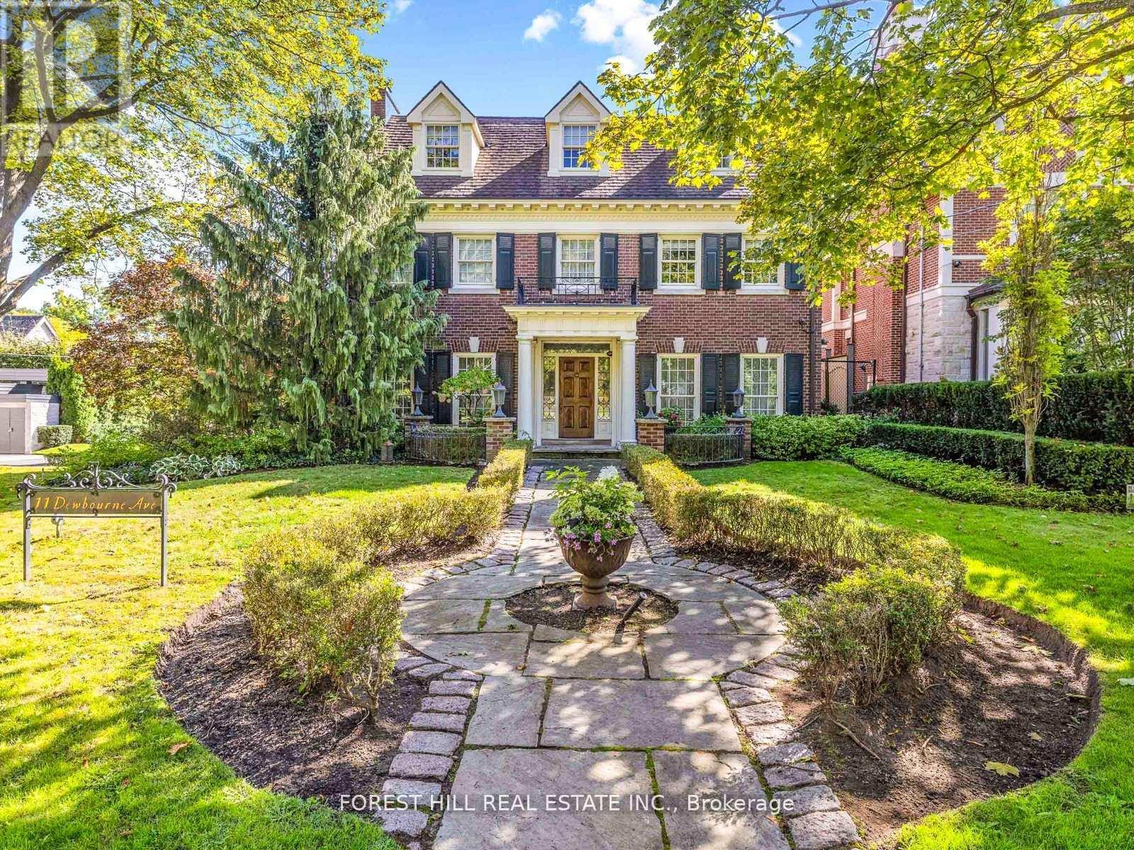 Detached at 11 DEWBOURNE AVENUE, Toronto (Forest Hill South)