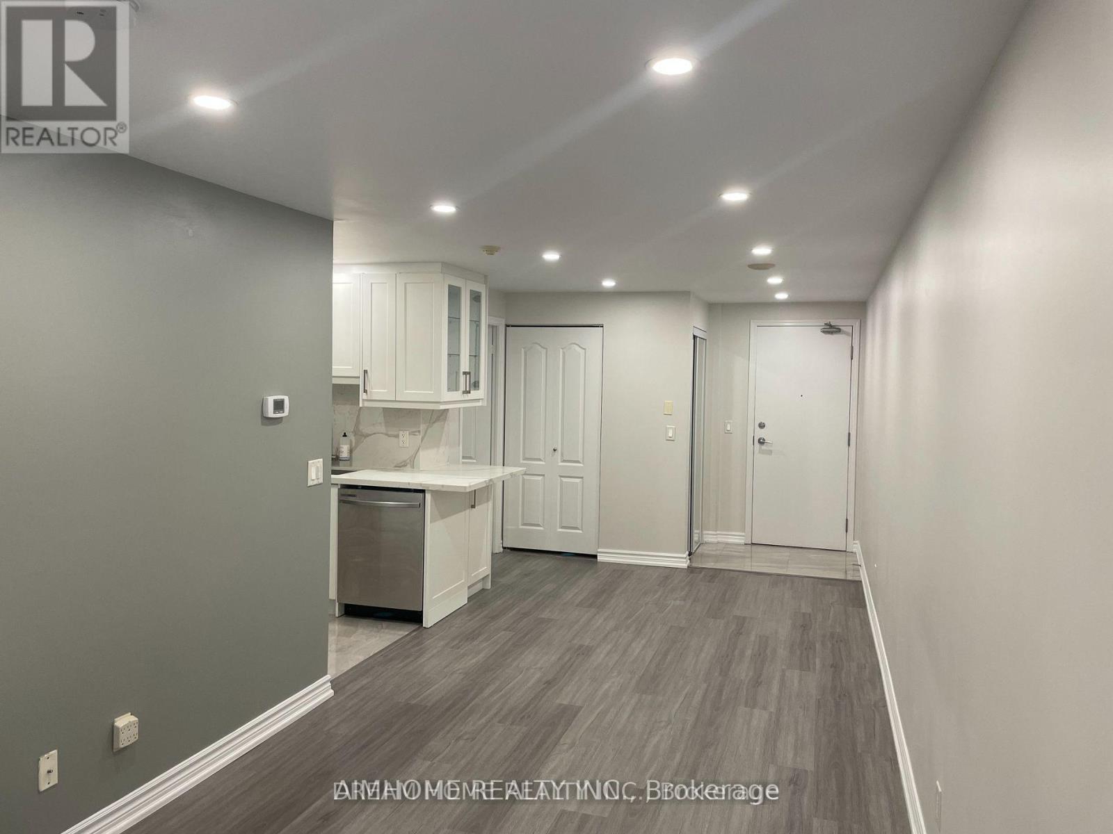 Apartment at 506 - 17 BARBERRY PLACE, Toronto