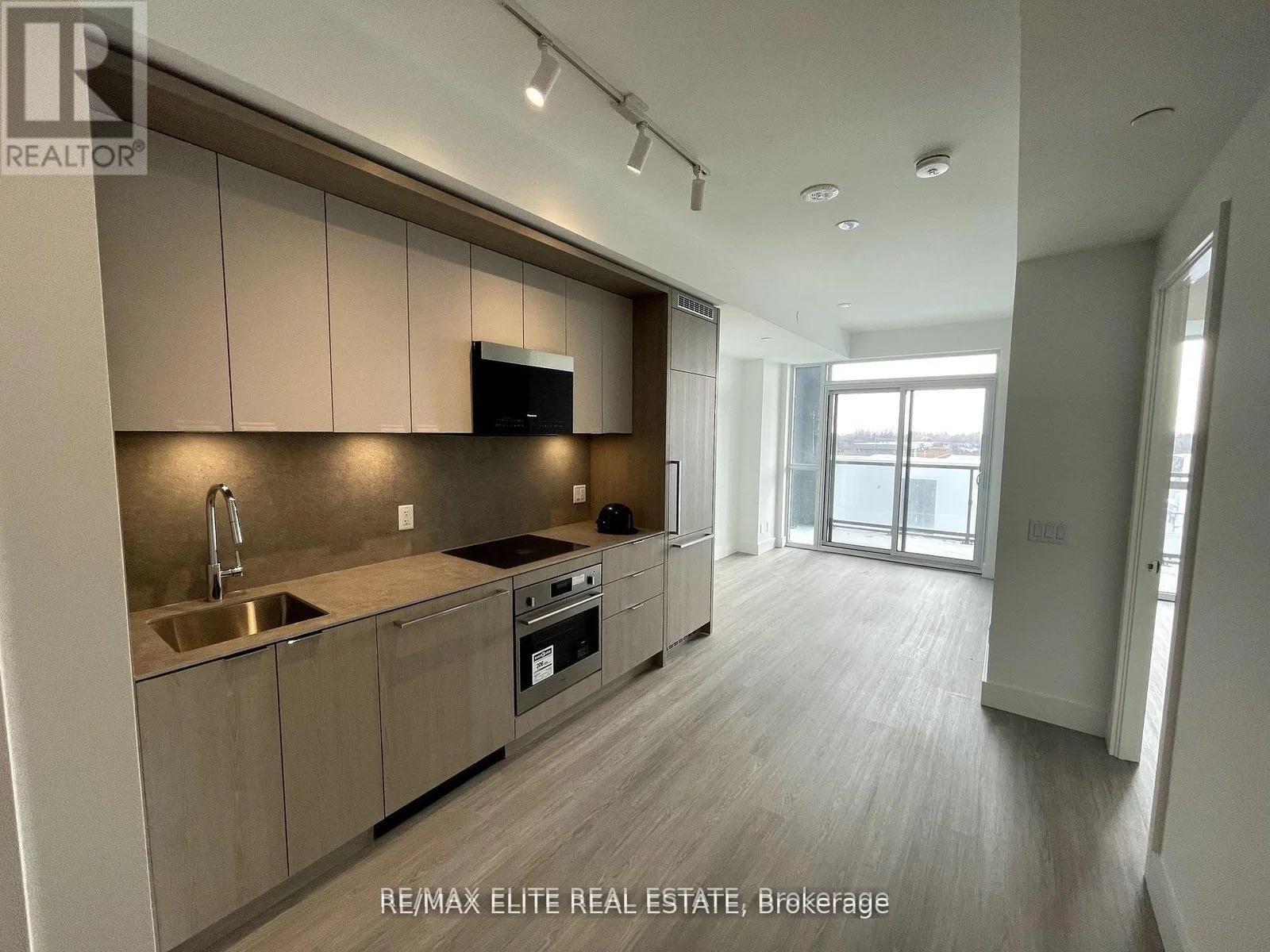 Apartment at 512 - 6 GREENBRIAR ROAD, Toronto (Bayview Village)