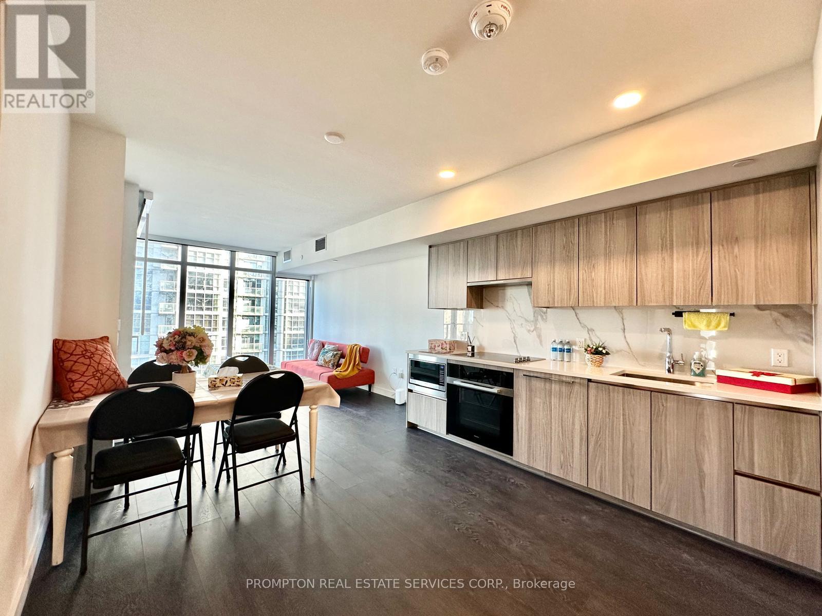 Apartment at 1010 - 1 CONCORD CITYPLACE WAY, Toronto (Waterfront Communities)