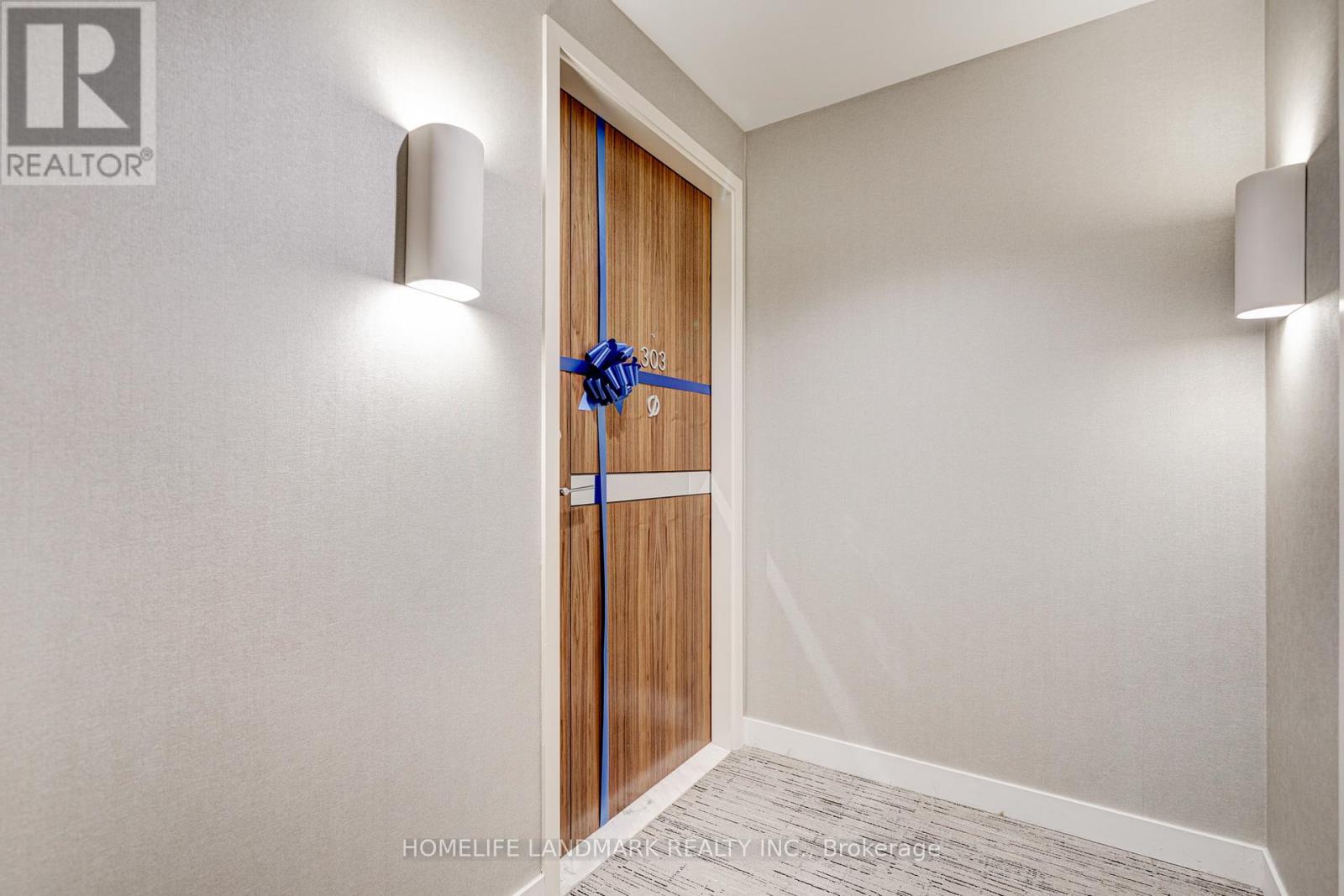 Apartment at 303 - 95 MCMAHON DRIVE, Toronto