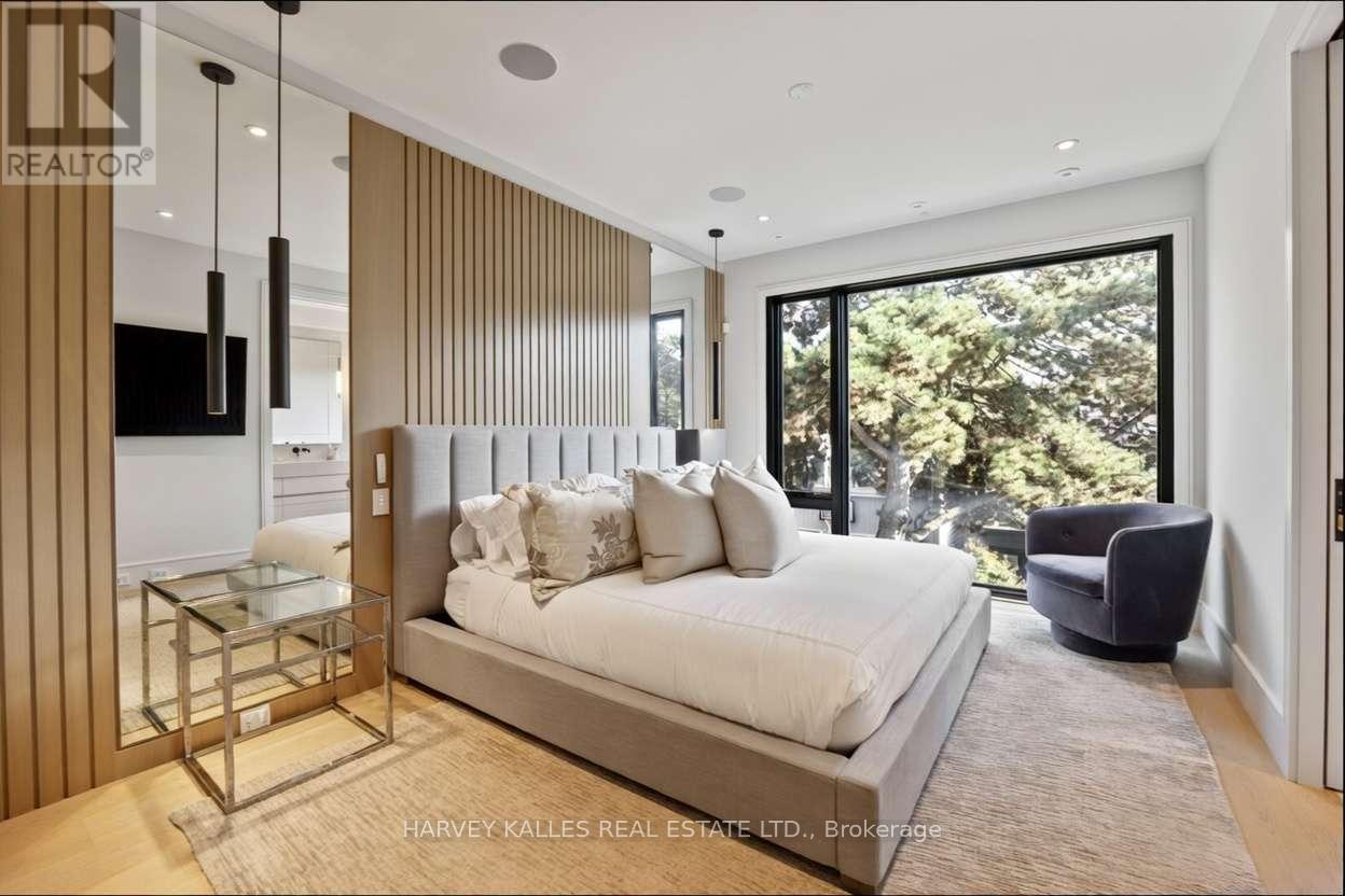 Detached at 43 SUMMERHILL AVENUE, Toronto