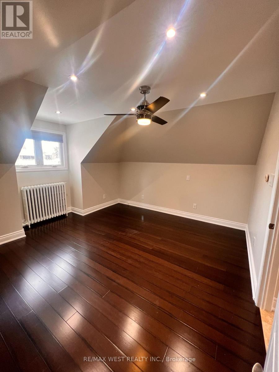 Detached at 3 - 900 AVENUE ROAD, Toronto