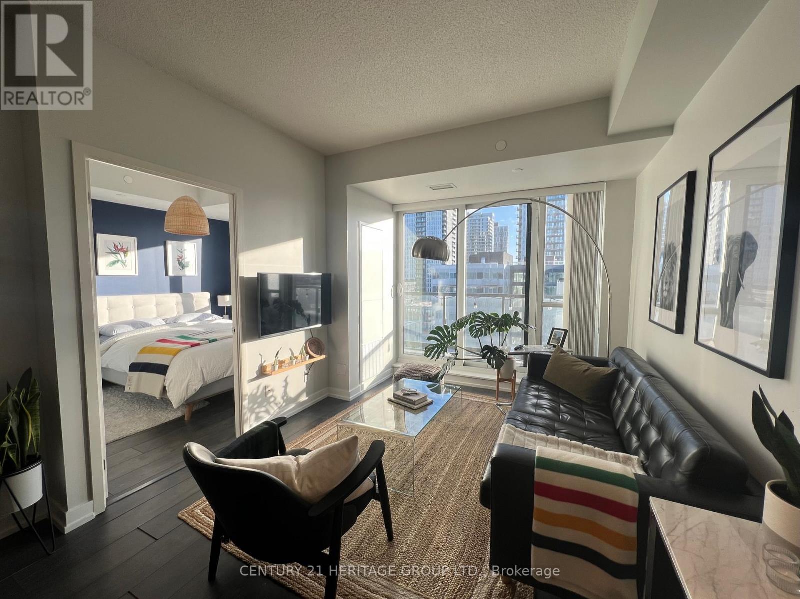 Apartment at 912 - 200 SACKVILLE STREET, Toronto (Regent Park)
