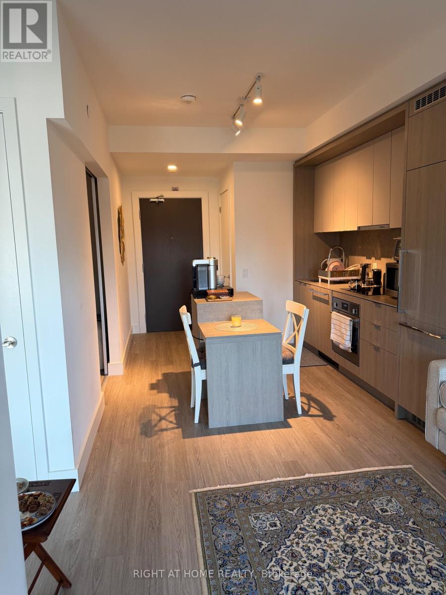 Apartment at 514 - 6 GREENBRIAR ROAD, Toronto