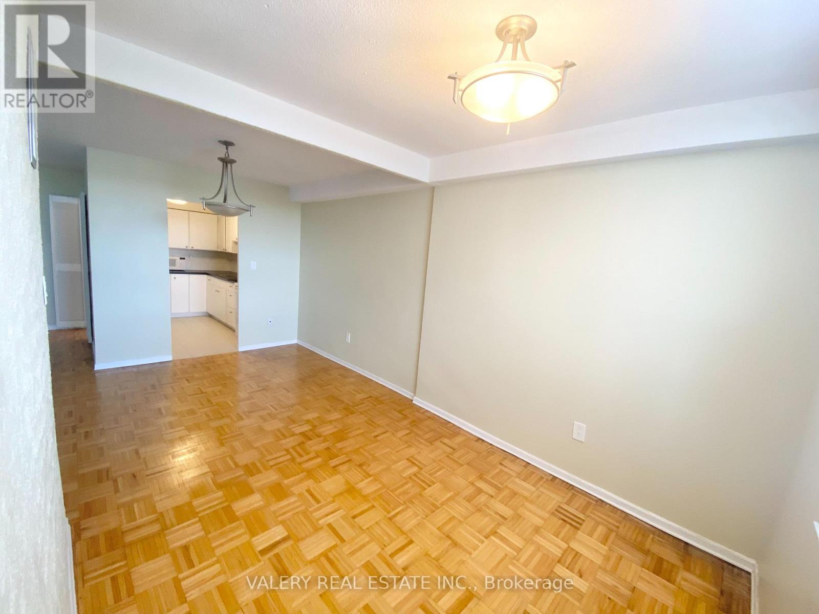 Apartment at 711 - 10 EDGECLIFF GOLFWAY, Toronto (Flemingdon Park)