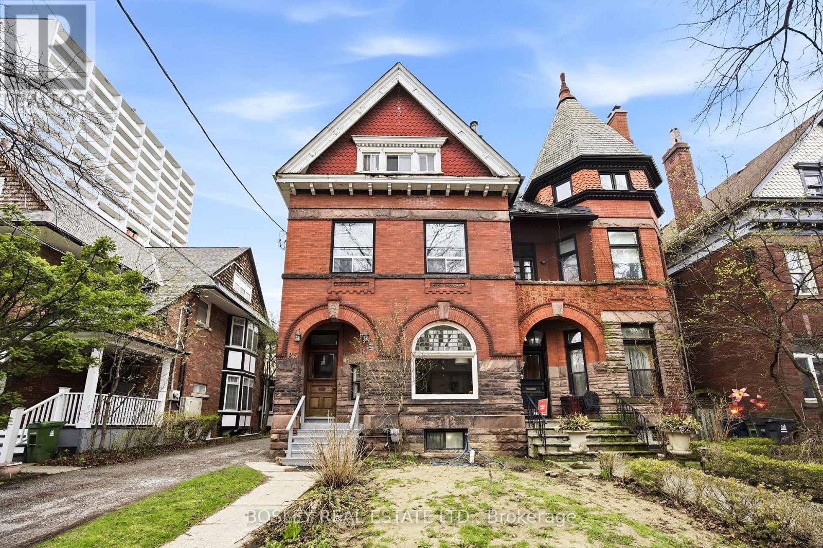 Multiplex at 85 WALMER ROAD, Toronto (Annex)