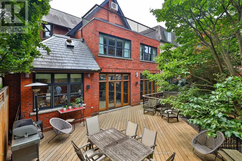 Detached at 46 LOWTHER AVENUE, Toronto