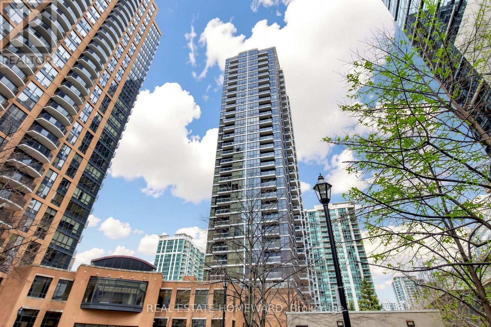 Apartment at 402 - 23 SHEPPARD AVENUE E, Toronto (Willowdale East)