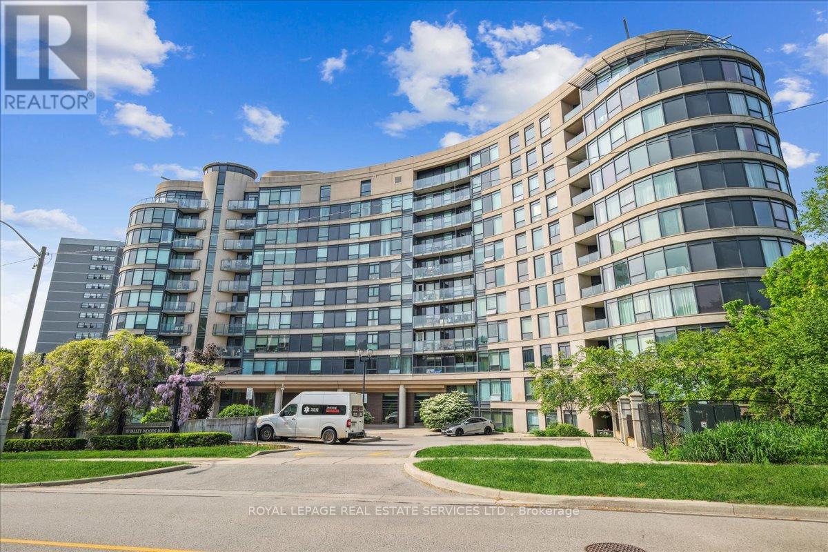 Apartment at 908 - 18 VALLEY WOODS ROAD, Toronto (Parkwoods-Donalda)