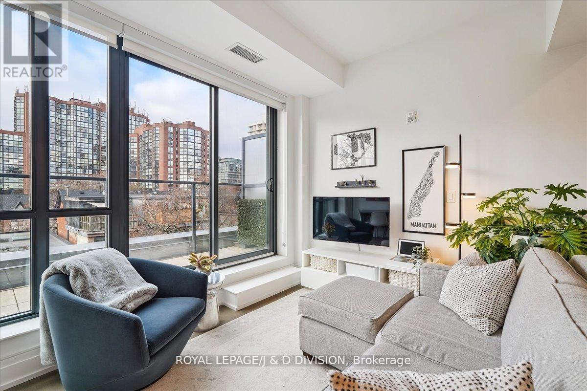 Apartment at 405 - 90 NIAGARA STREET, Toronto (Niagara)