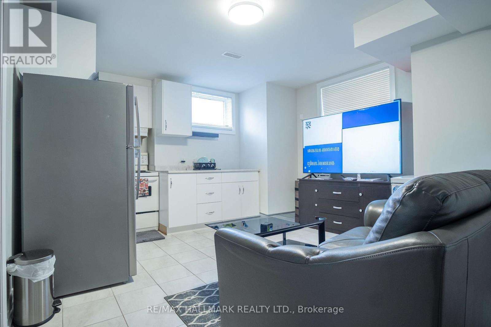 Detached at 2 - 35 ROBERTA DRIVE, Toronto (Englemount-Lawrence)