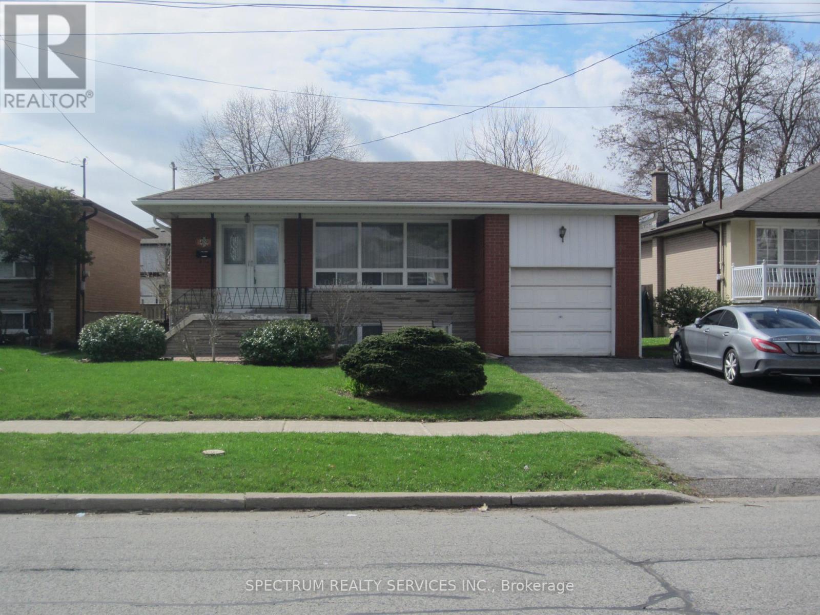 Detached at 409 PATRICIA AVENUE, Toronto (Newtonbrook West)